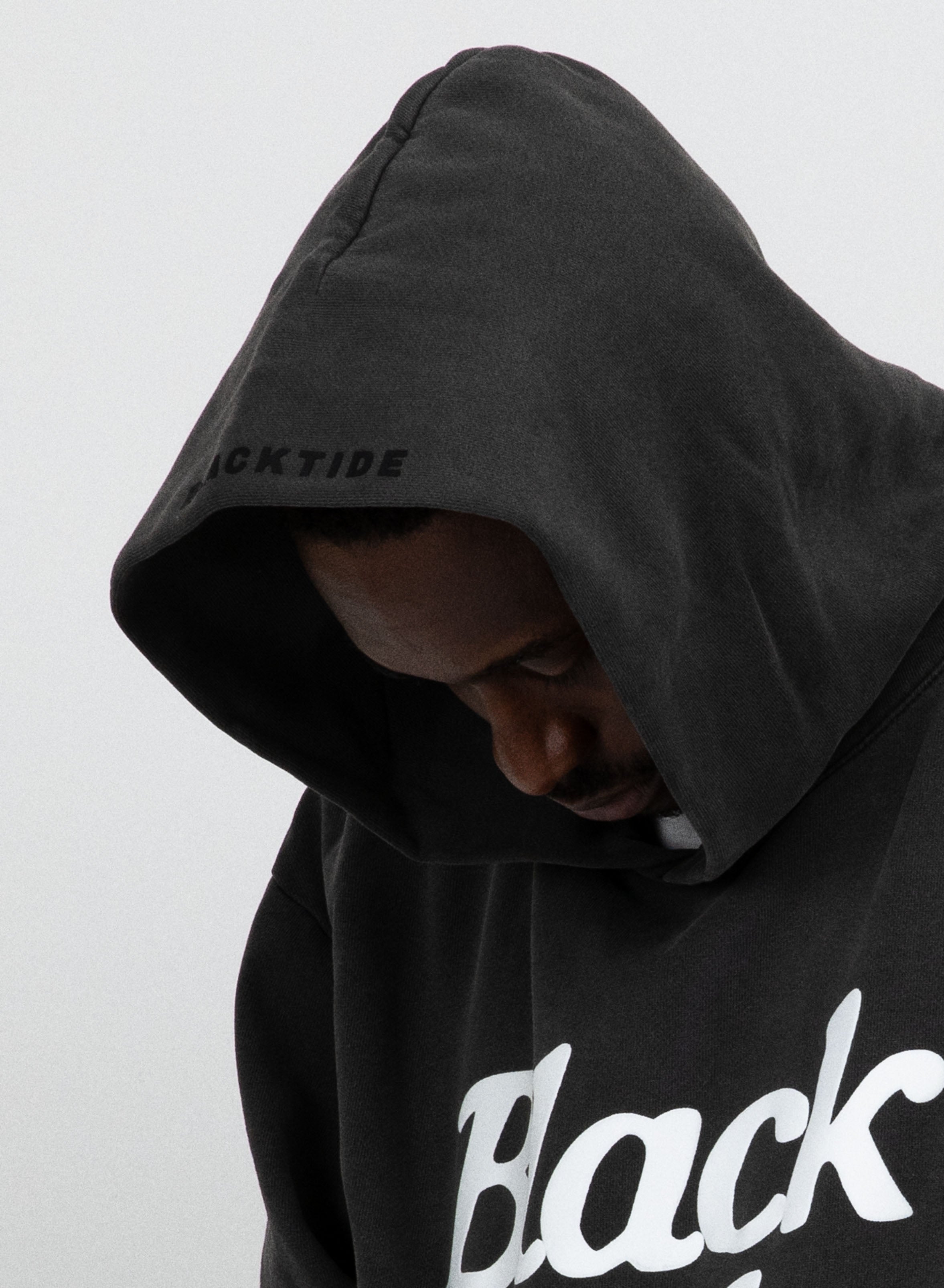 PIGMENT MESSAGE SWEAT HOODIE ブラック M1.0 - The Message Hoodie – Black Tide